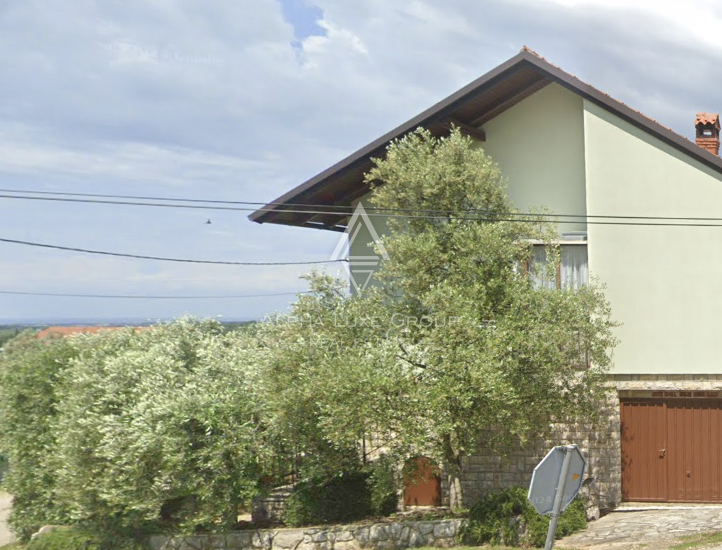 Buje, Istria: Casa con vista su mare e Alpi