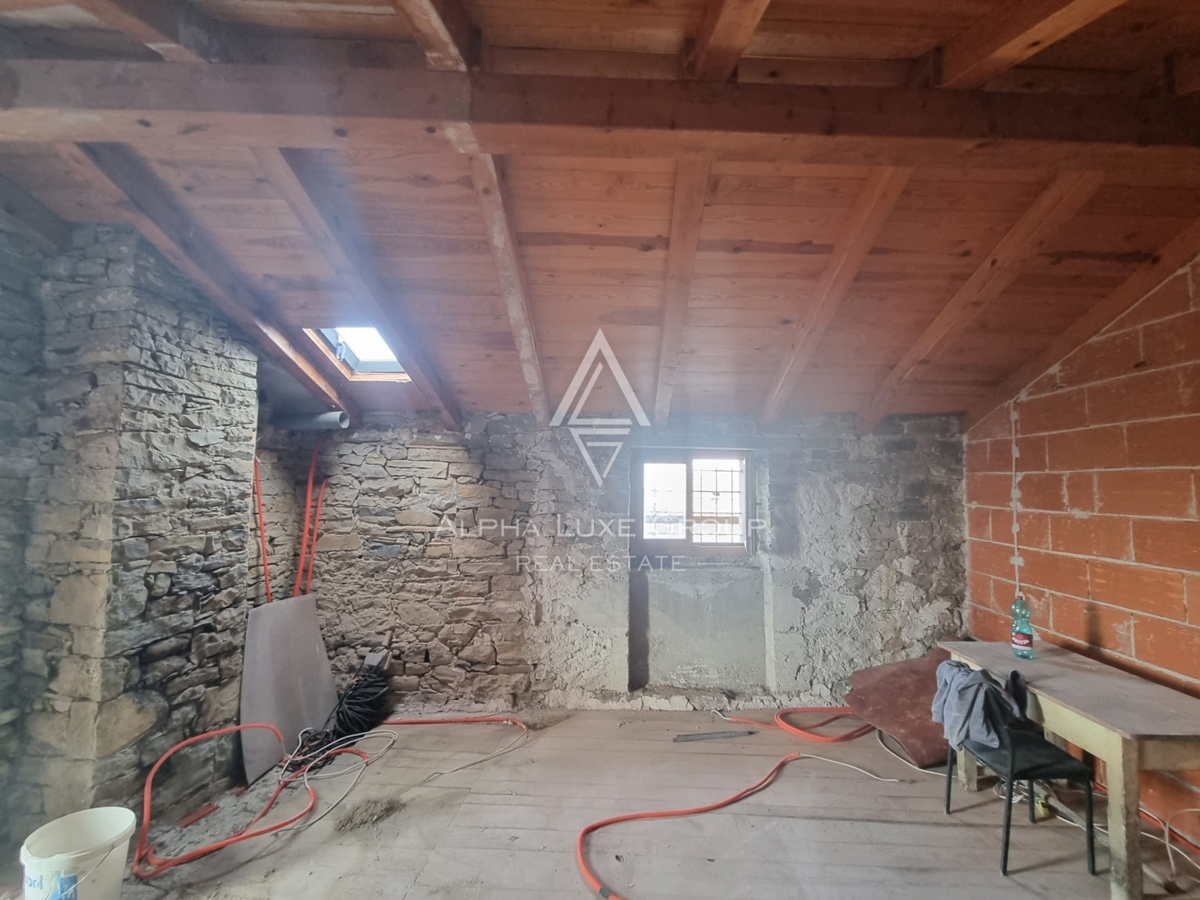 Cerovlje, Istria: Casa in pietra con vista lago