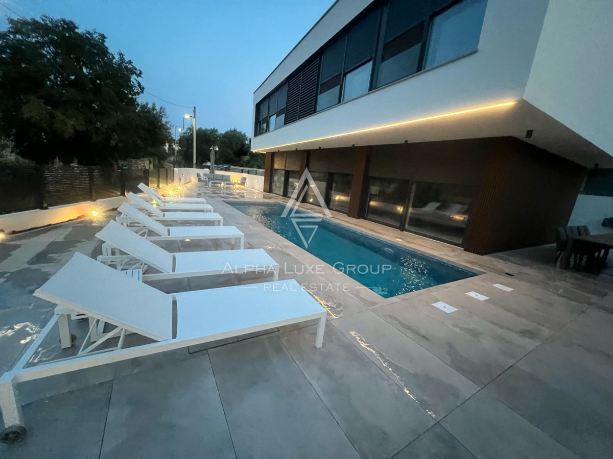 Rovigno, Istria: Villa di lusso arredata in vendita