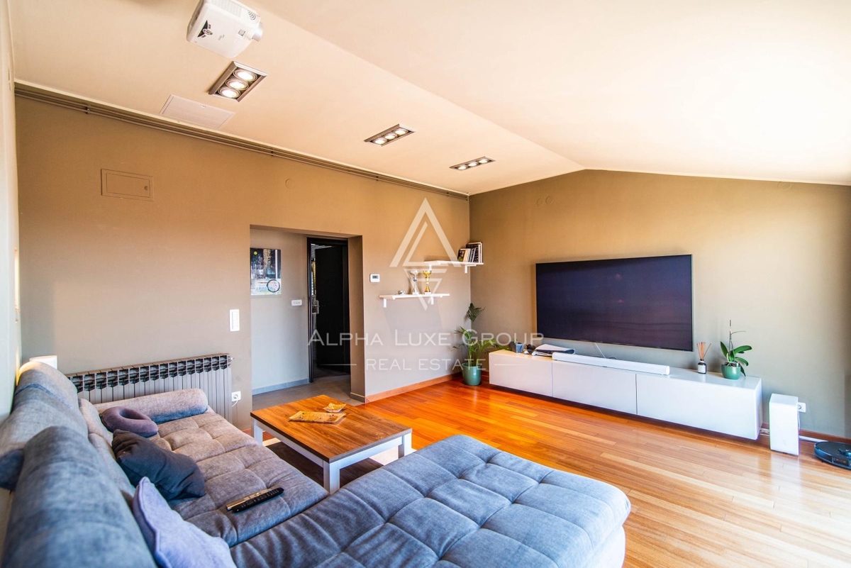 Casa Centar, Pula, 570m2