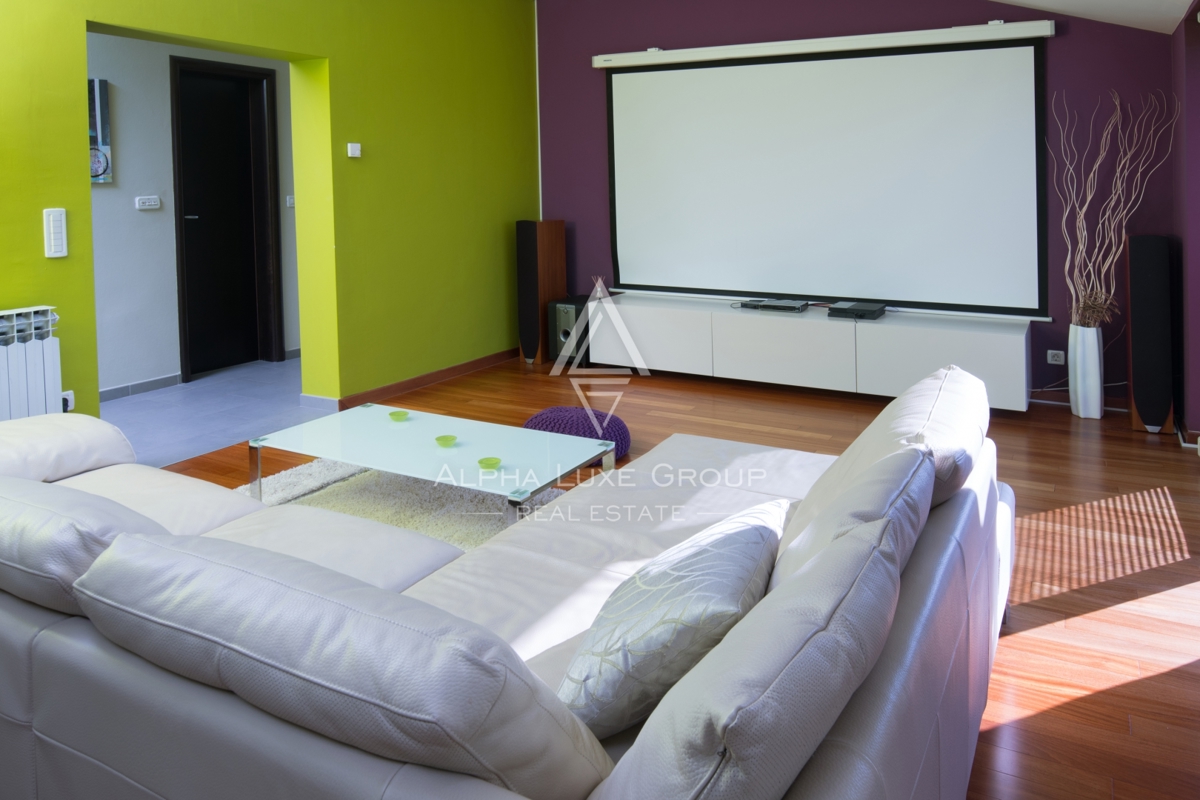 Casa Centar, Pula, 570m2