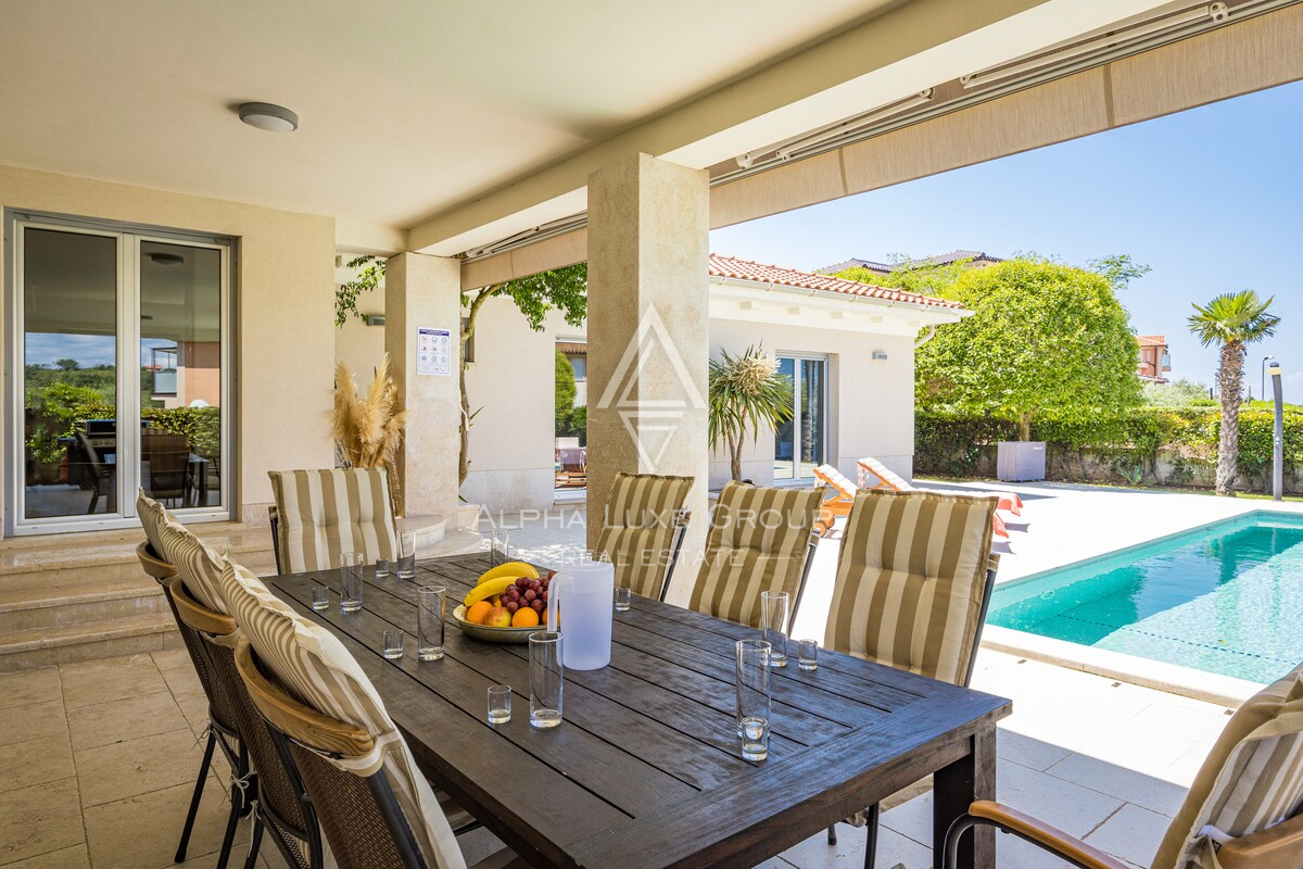 Istria, Banjole: Villa di lusso vicino alla marina