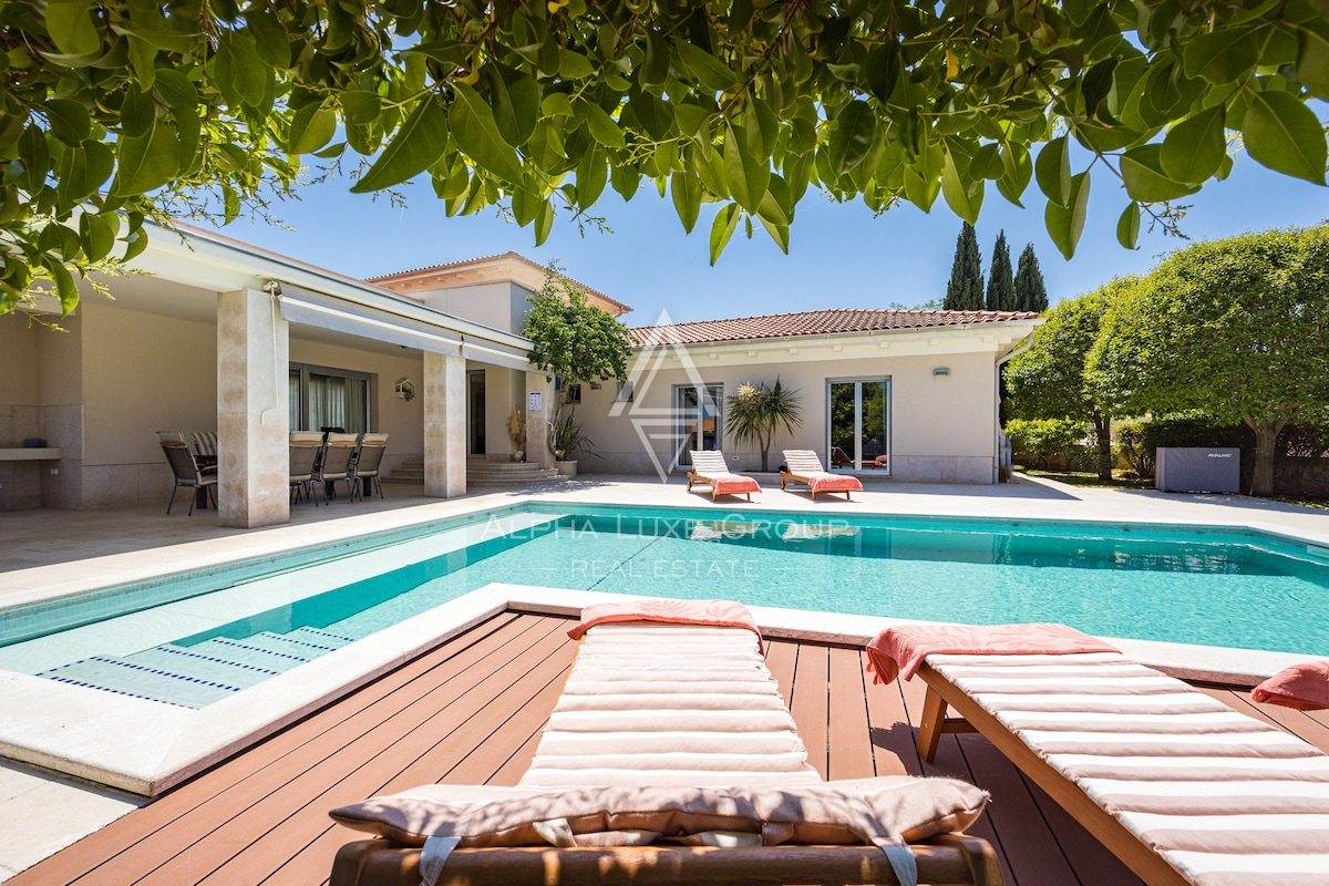 Istria, Banjole: Villa di lusso vicino alla marina