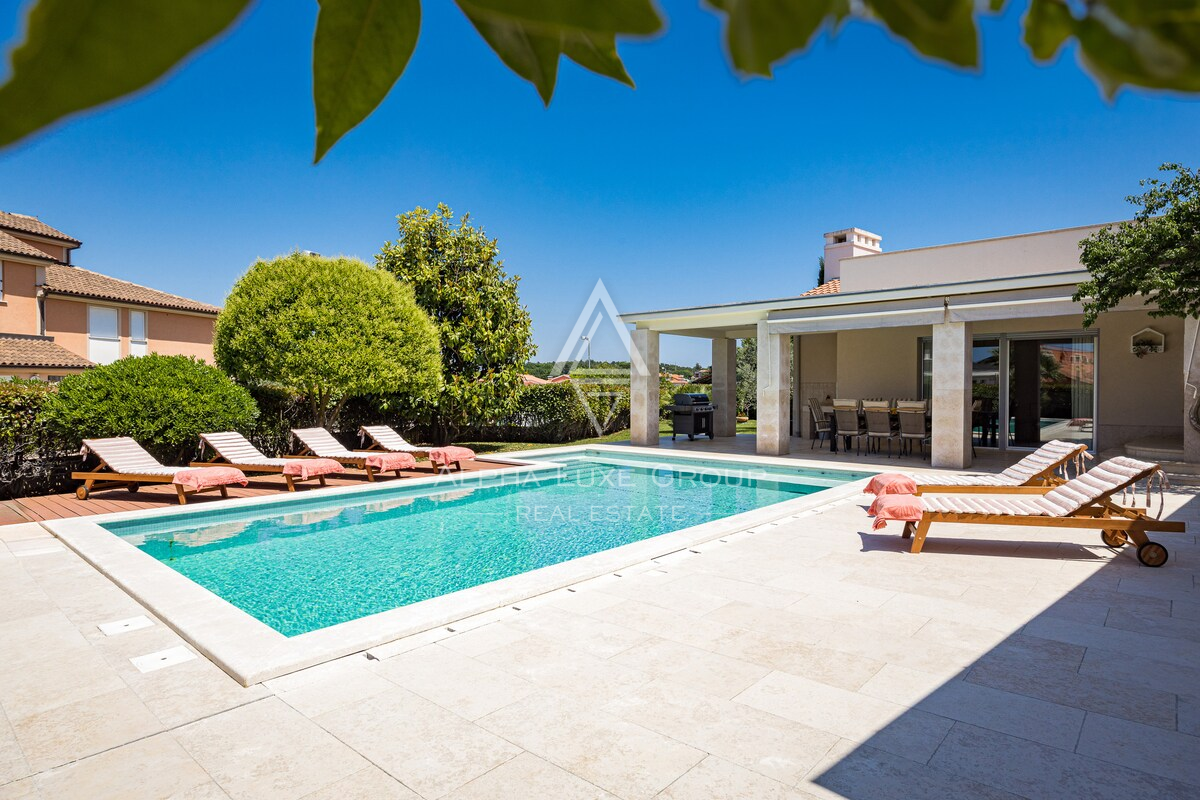 Istria, Banjole: Villa di lusso vicino alla marina