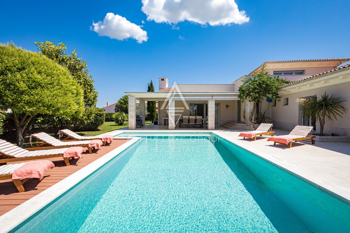 Istria, Banjole: Villa di lusso vicino alla marina