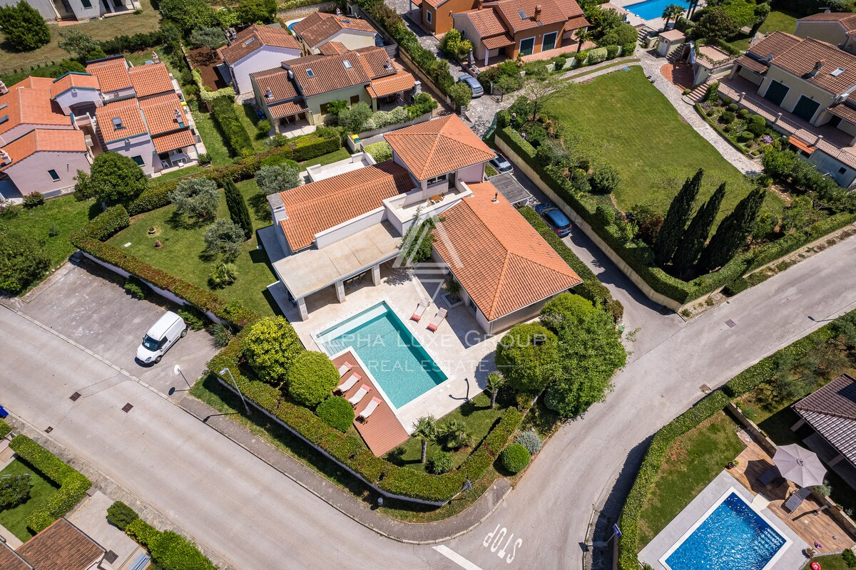 Istria, Banjole: Villa di lusso vicino alla marina