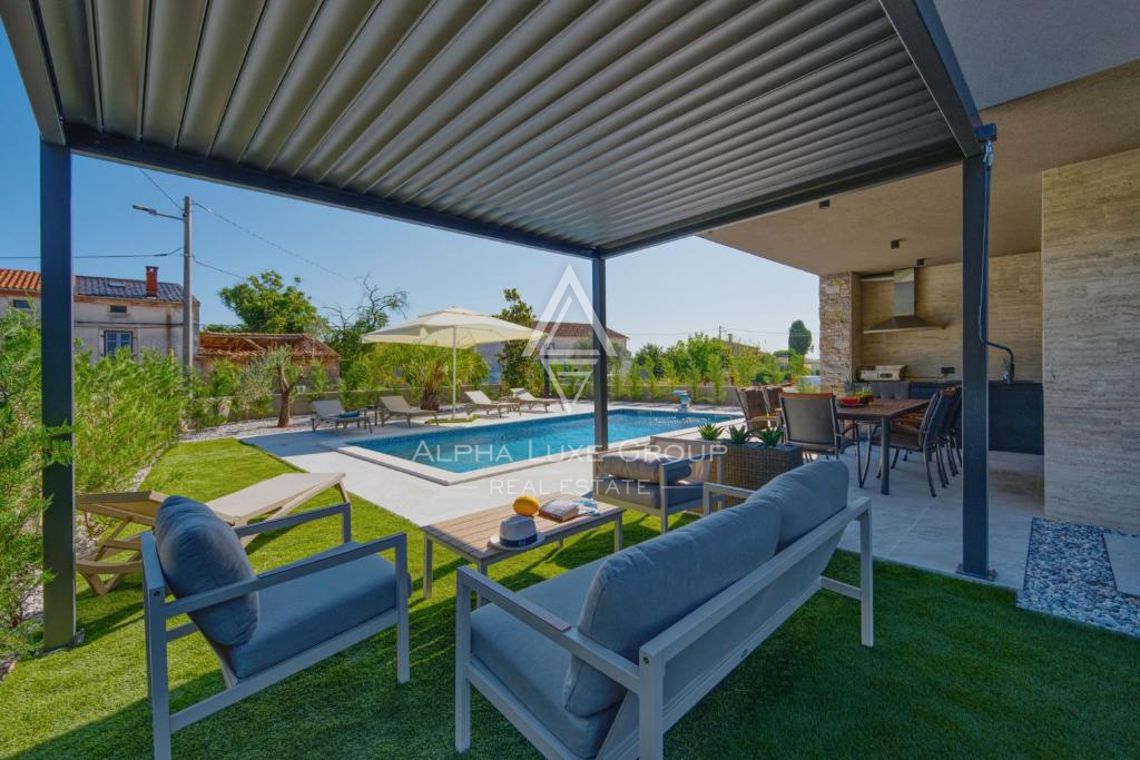 Istria, Pula: Villa moderna arredata vicino città