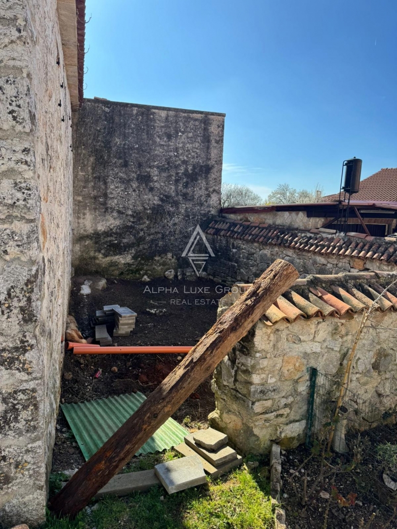 Istria, Poreč – Casa in pietra ristrutturata con giardino