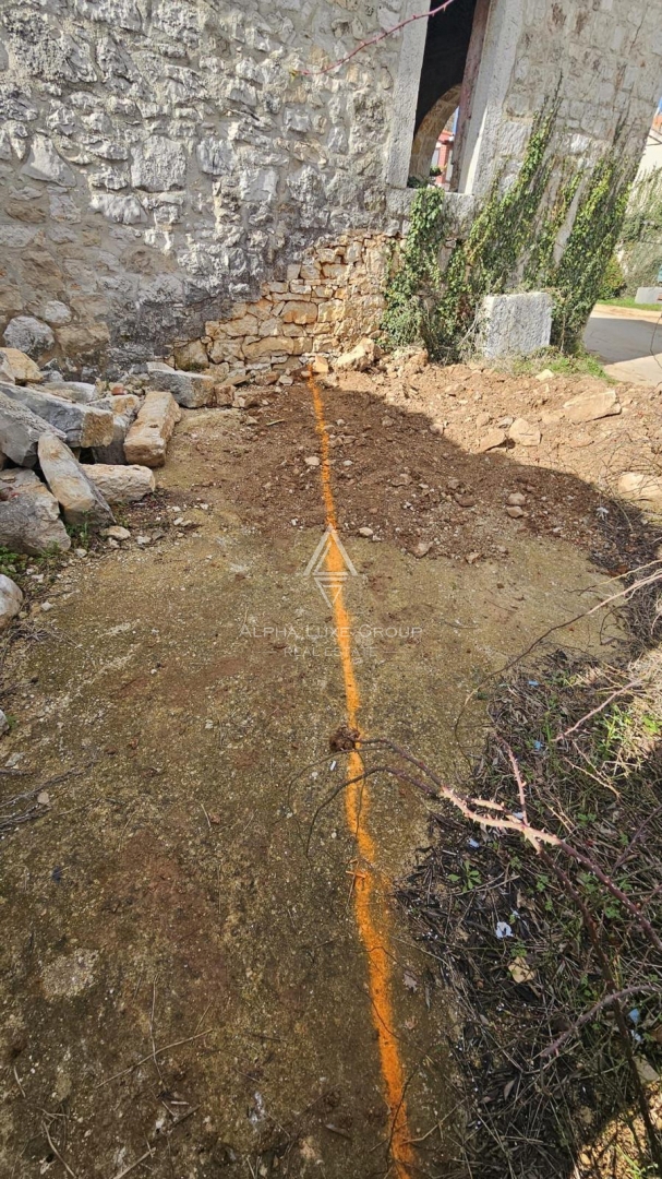 Istria, Poreč – Casa in pietra ristrutturata con giardino