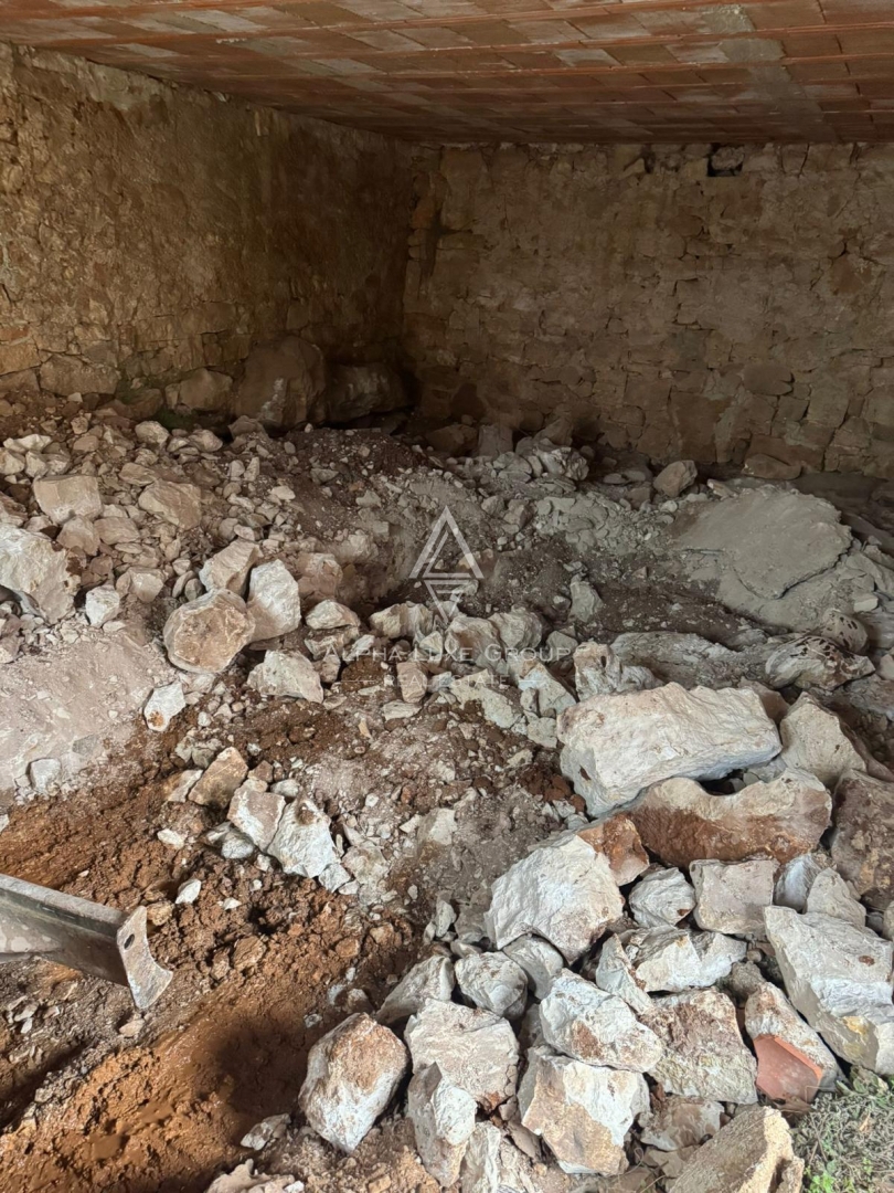 Istria, Poreč – Casa in pietra ristrutturata con giardino