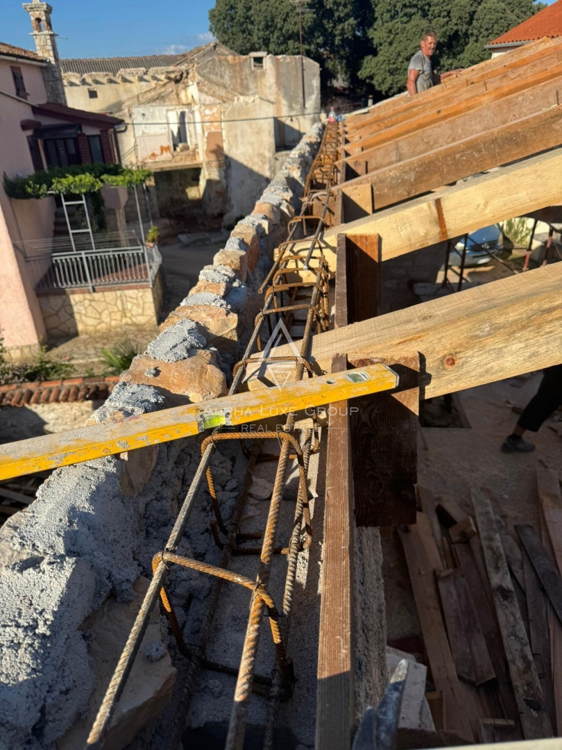 Istria, Poreč – Casa in pietra ristrutturata con giardino