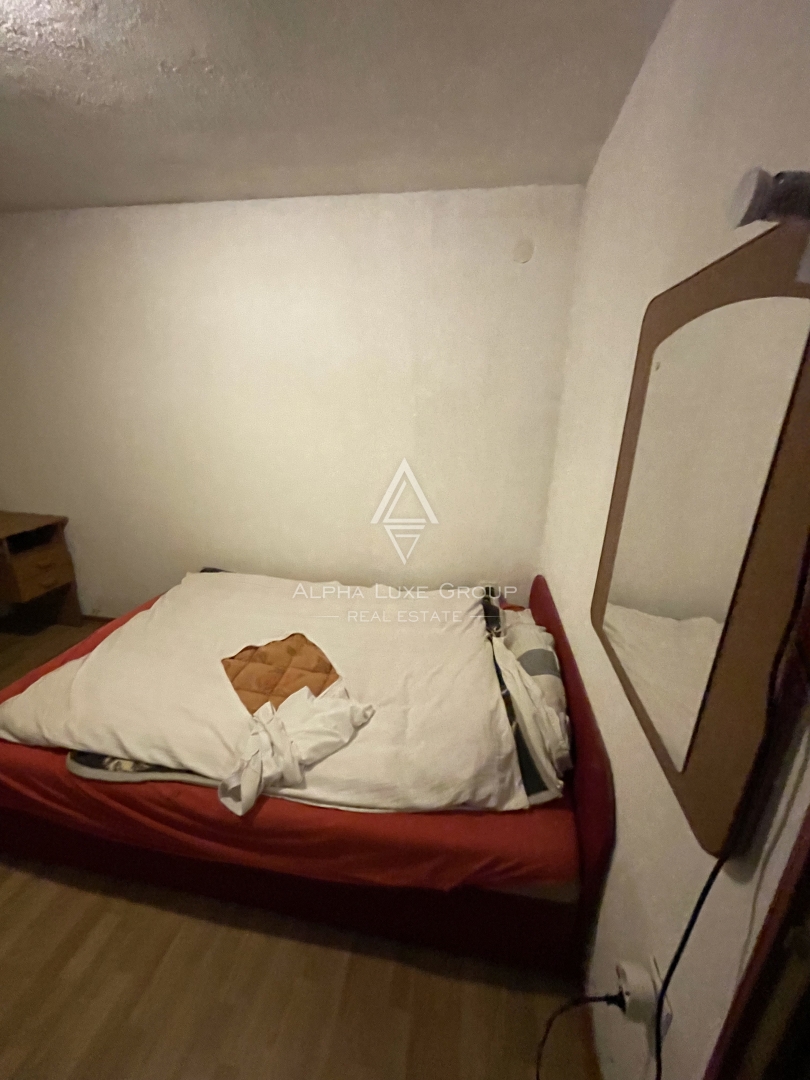 Istria, Buzet – Ampia casa familiare con garage