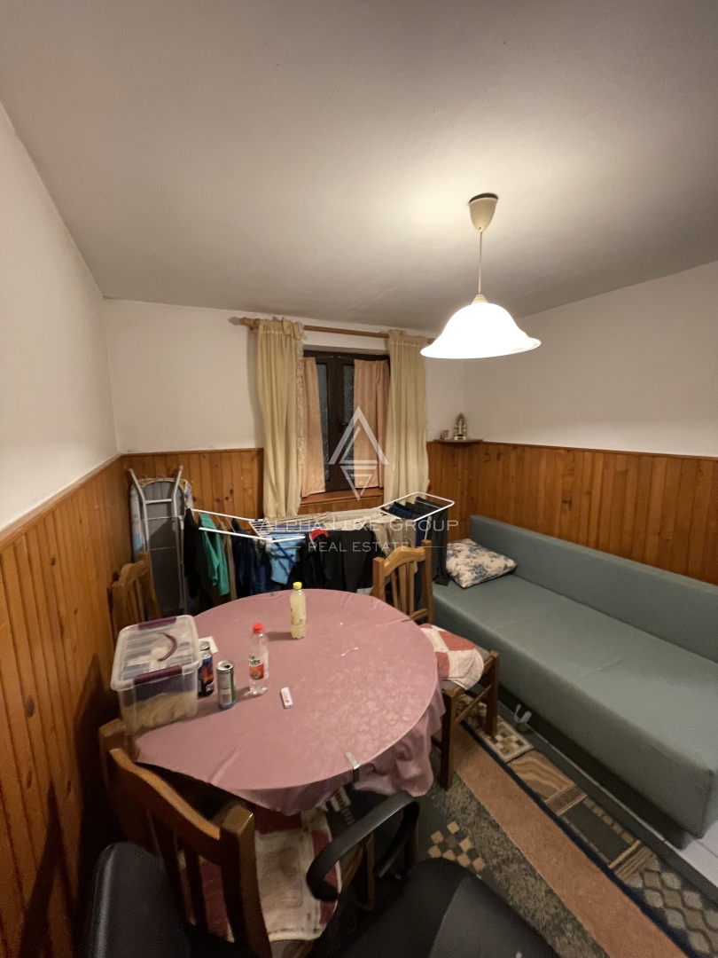 Istria, Buzet – Ampia casa familiare con garage