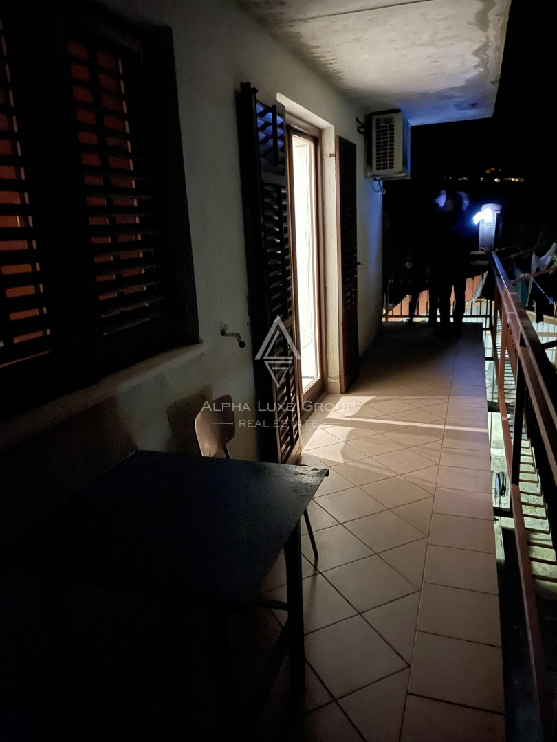 Istria, Buzet – Ampia casa familiare con garage