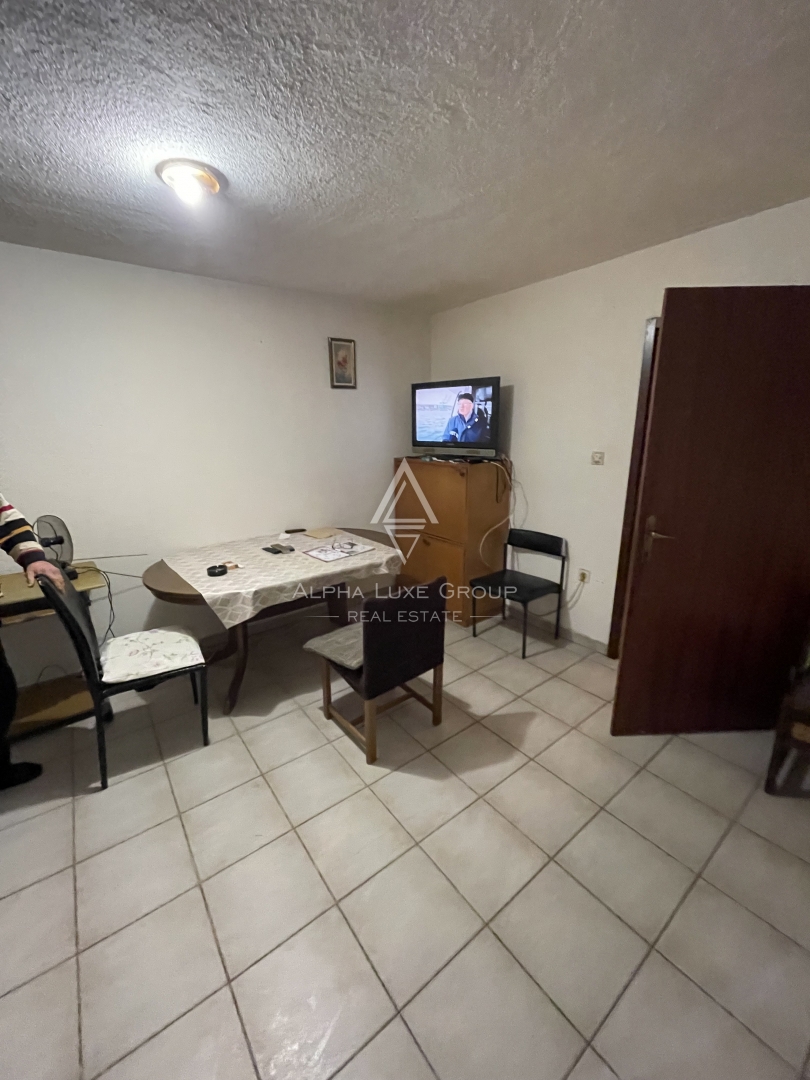 Istria, Buzet – Ampia casa familiare con garage