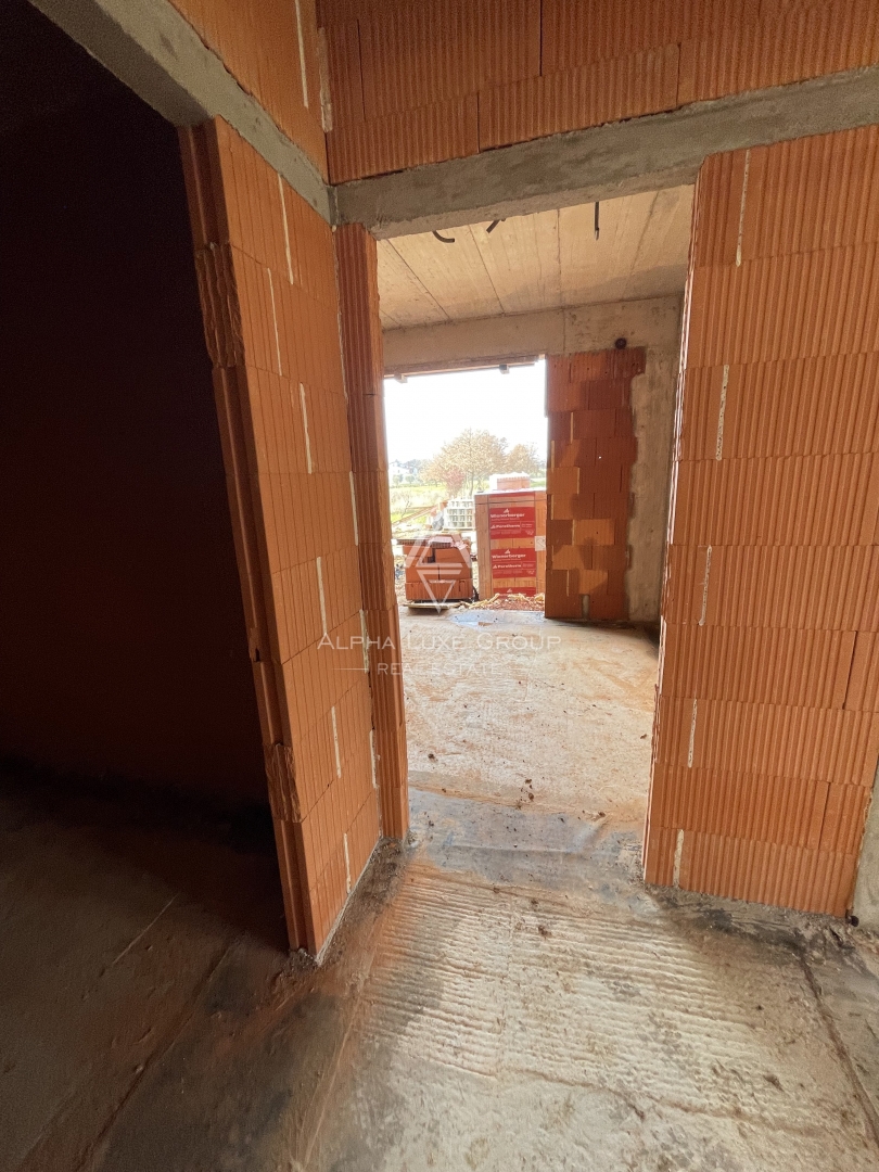 Istria, Poreč – moderno appartamento con cortile