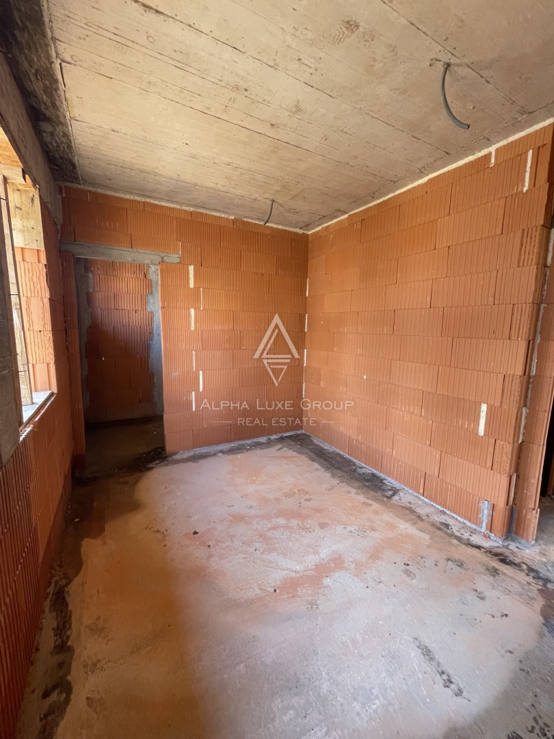 Istria, Poreč – moderno appartamento con cortile