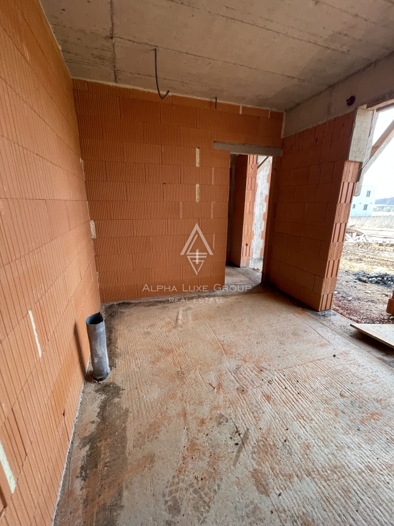 Istria, Poreč – moderno appartamento con cortile