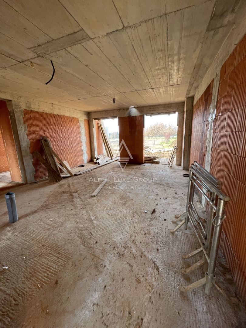 Istria, Poreč – moderno appartamento con cortile