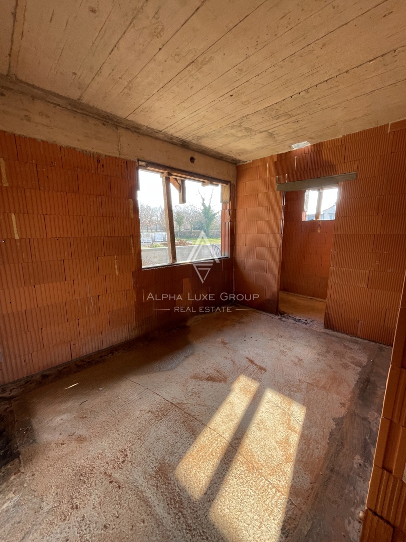 Istria, Poreč – moderno appartamento con cortile