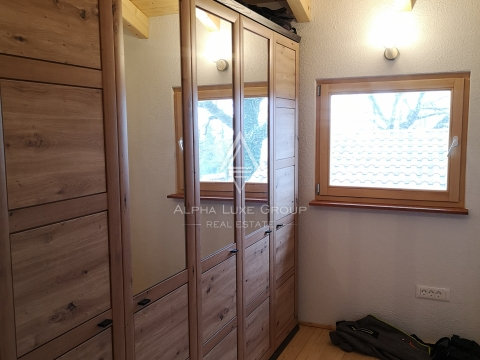 Istria, Poreč: Casa in legno con grande terreno