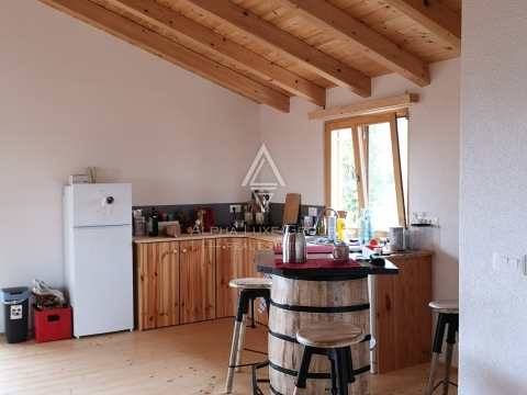 Istria, Poreč: Casa in legno con grande terreno