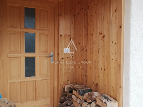 Istria, Poreč: Casa in legno con grande terreno