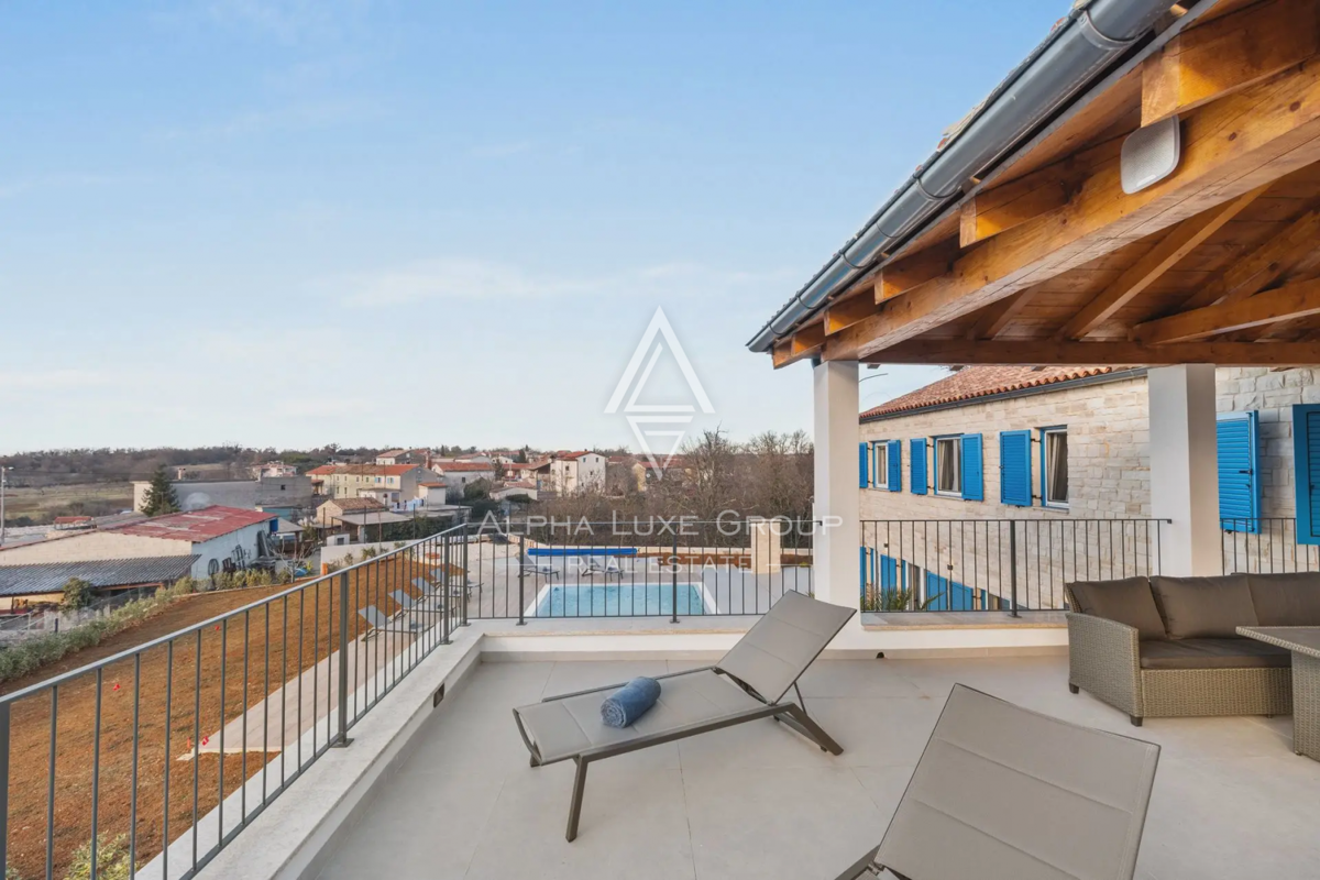 Istria, Višnjan: Villa moderna di lusso con vista