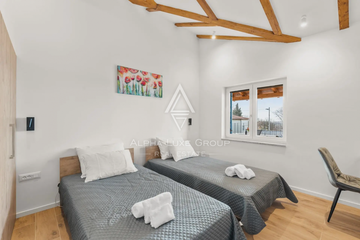 Istria, Višnjan: Villa moderna di lusso con vista