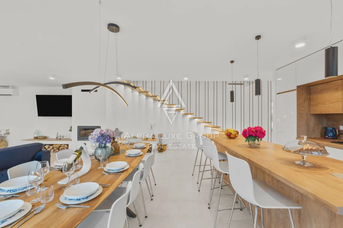 Istria, Višnjan: Villa moderna di lusso con vista