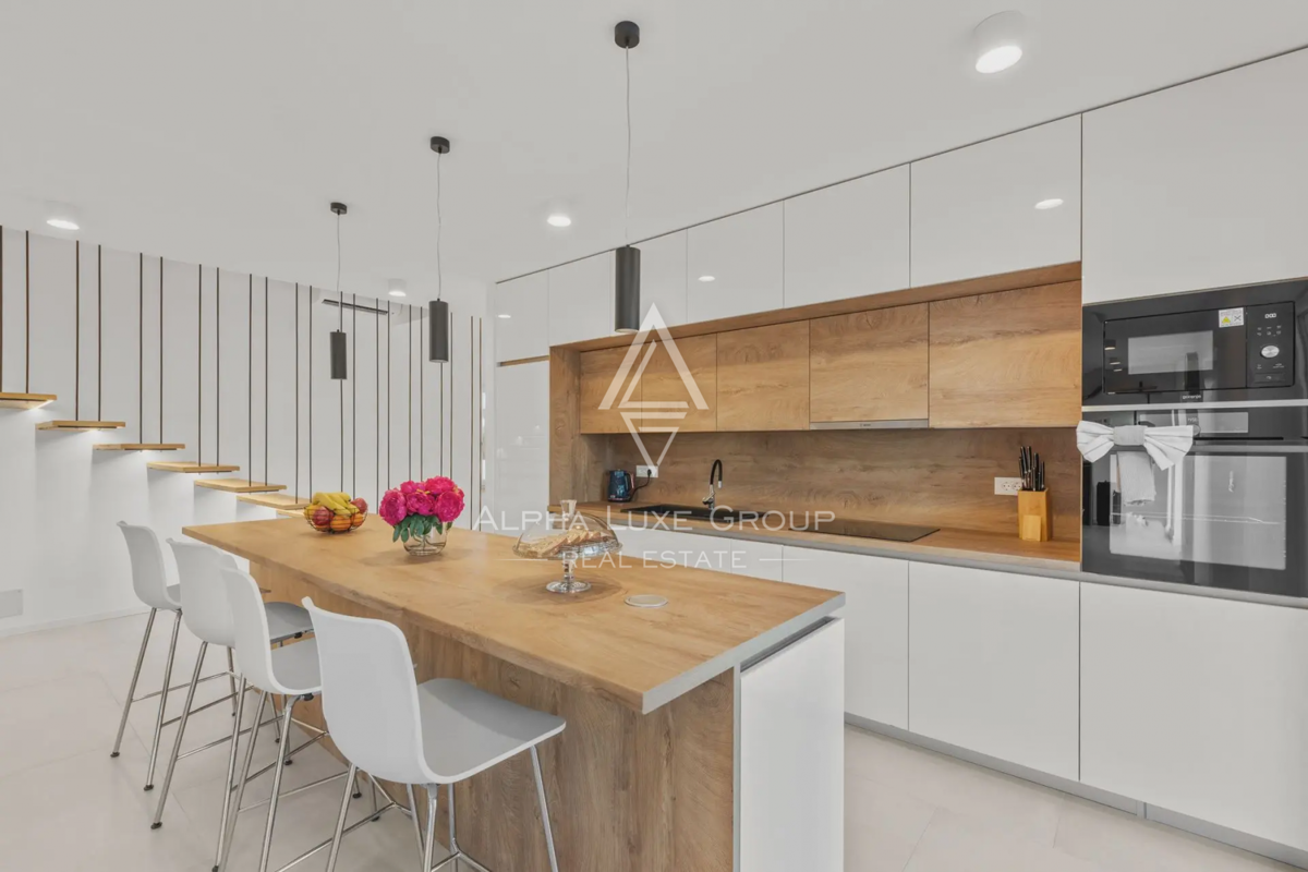 Istria, Višnjan: Villa moderna di lusso con vista