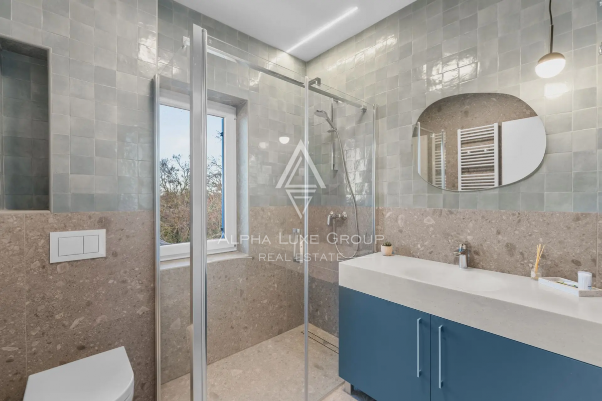 Istria, Višnjan: Villa moderna di lusso con vista