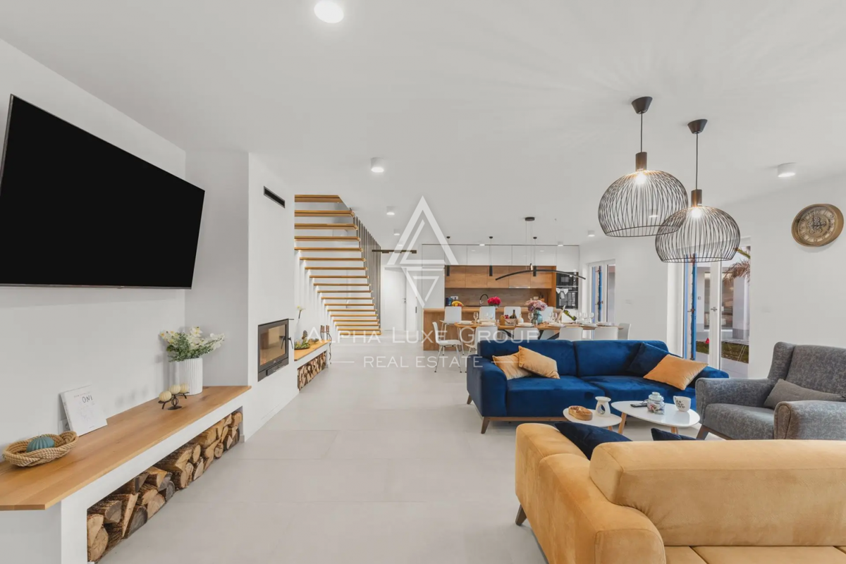 Istria, Višnjan: Villa moderna di lusso con vista