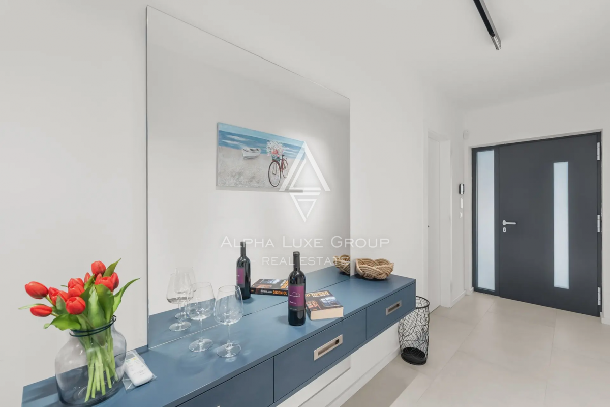 Istria, Višnjan: Villa moderna di lusso con vista