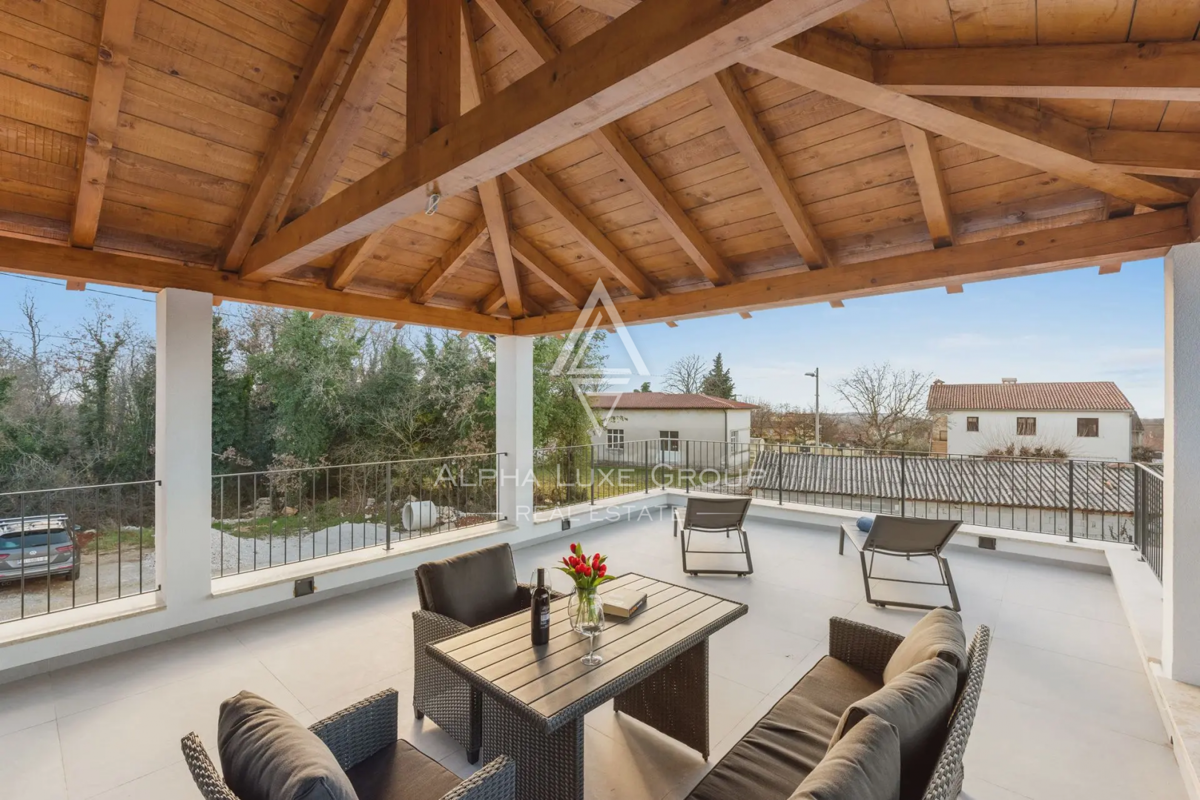 Istria, Višnjan: Villa moderna di lusso con vista