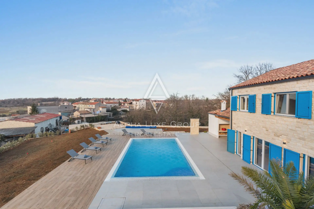 Istria, Višnjan: Villa moderna di lusso con vista