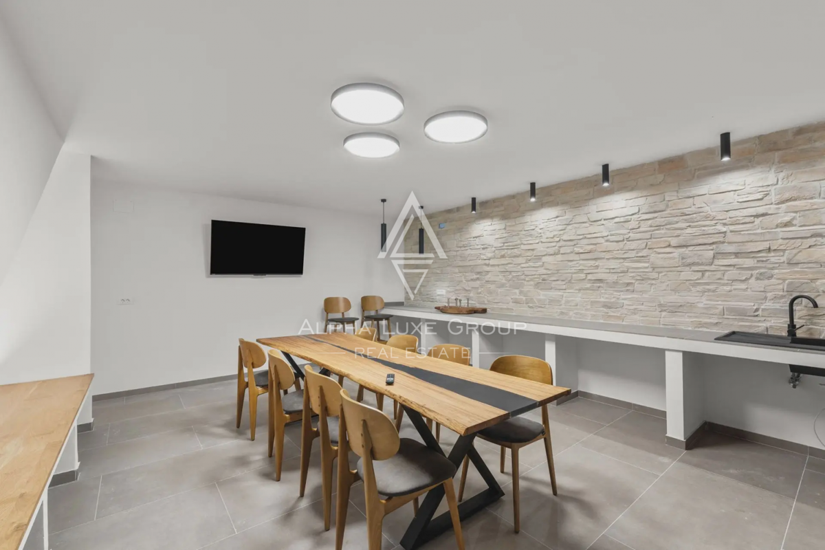 Istria, Višnjan: Villa moderna di lusso con vista