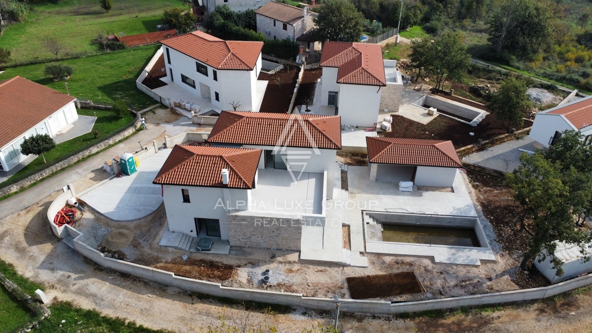 Istria, Vrsar, Villa indipendente di alta qualità con piscina in una posizione panoramica