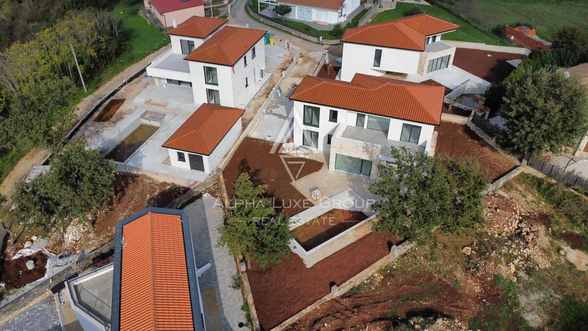 Istria, Vrsar, Villa indipendente di alta qualità con piscina in una posizione panoramica