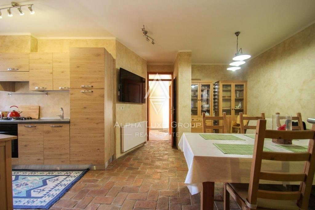 Istria, Novigrad – Villa di lusso con vista mare e servizi moderni in vendita