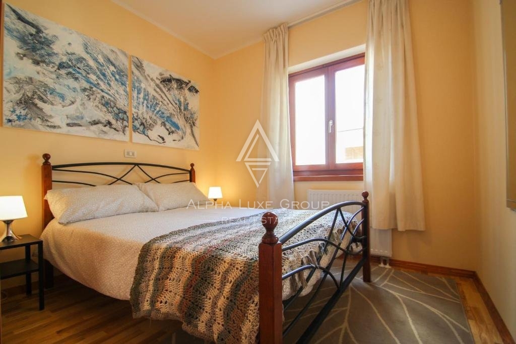 Istria, Novigrad – Villa di lusso con vista mare e servizi moderni in vendita