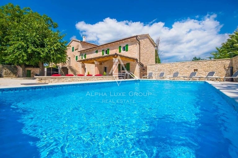 ISTRIA, ŽMINJ - Splendida villa in pietra con piscina