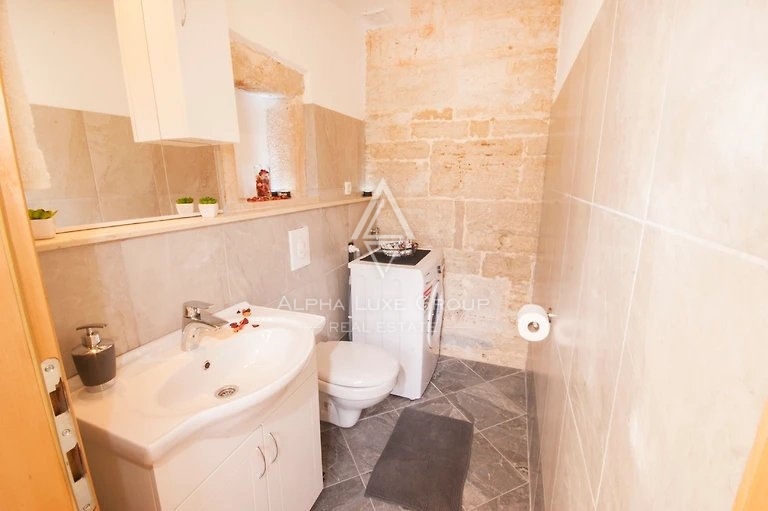 ISTRIA, ŽMINJ - Splendida villa in pietra con piscina