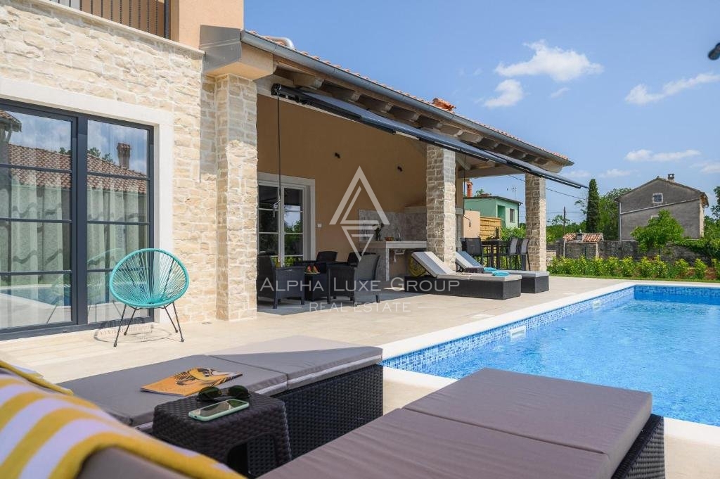 Istria, Kanfanar - Ampia residenza con piscina in vendita