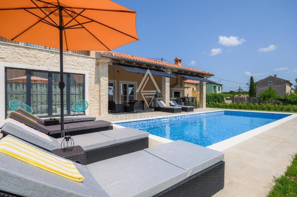 Istria, Kanfanar - Ampia residenza con piscina in vendita