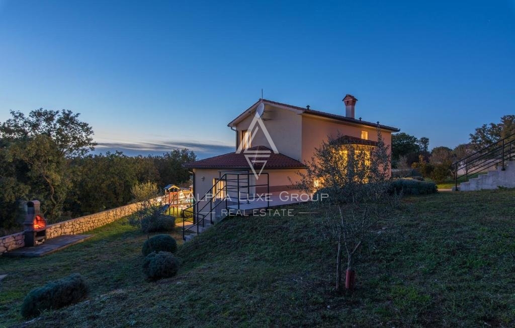 Istria, Labin - Incantevole casa vacanze con piscina