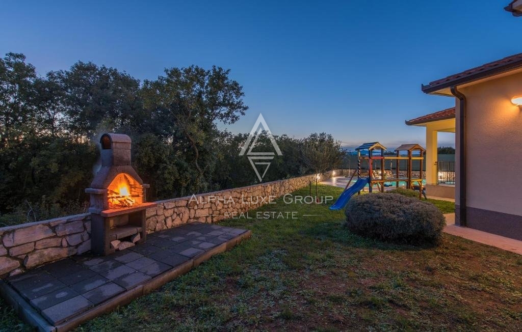 Istria, Labin - Incantevole casa vacanze con piscina