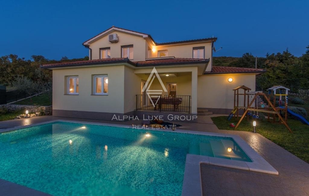 Istria, Labin - Incantevole casa vacanze con piscina