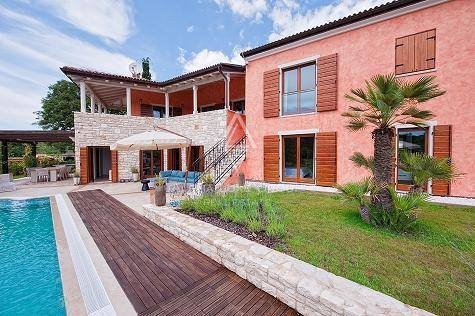 Istria, Rovinj - Villa Maestosa con Ampio Terreno