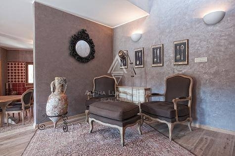 Istria, Rovinj - Villa Maestosa con Ampio Terreno